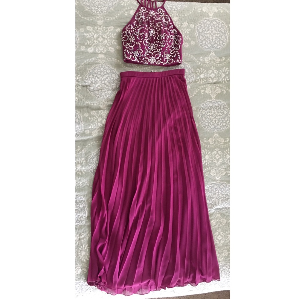 B. Darlin, 2 piece set! size 1/2
